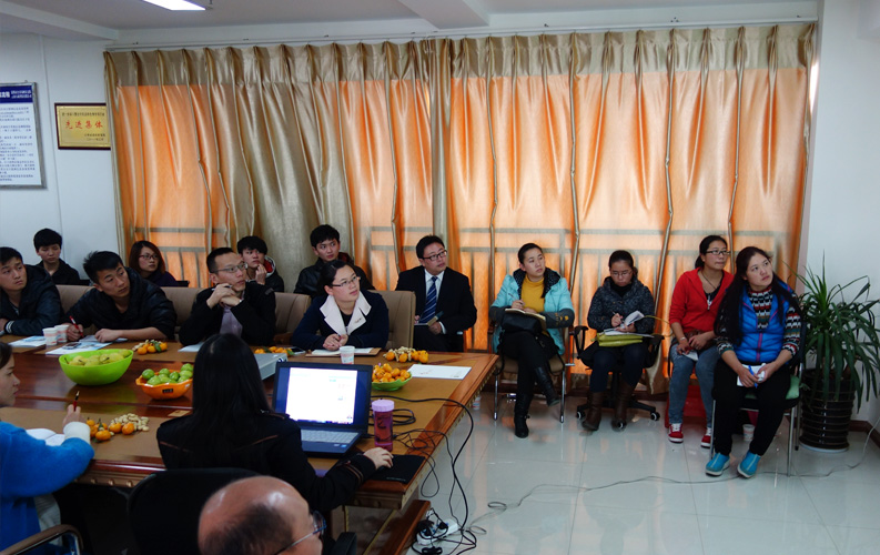 天度第四屆客戶沙龍及網(wǎng)絡(luò)營(yíng)銷(xiāo)分享會(huì)于2013年10月23日舉行，30余家客戶參加了本次沙龍和講座，并給予高度贊許和認(rèn)可。事實(shí)證明，天度在不斷強(qiáng)化產(chǎn)品和服務(wù)品質(zhì)的同時(shí)，我們還持續(xù)不斷加強(qiáng)對(duì)客戶網(wǎng)站運(yùn)營(yíng)和營(yíng)銷(xiāo)推廣上的支持。選擇天度，就是選擇了一條通往新媒體營(yíng)銷(xiāo)和電子商務(wù)的捷徑。