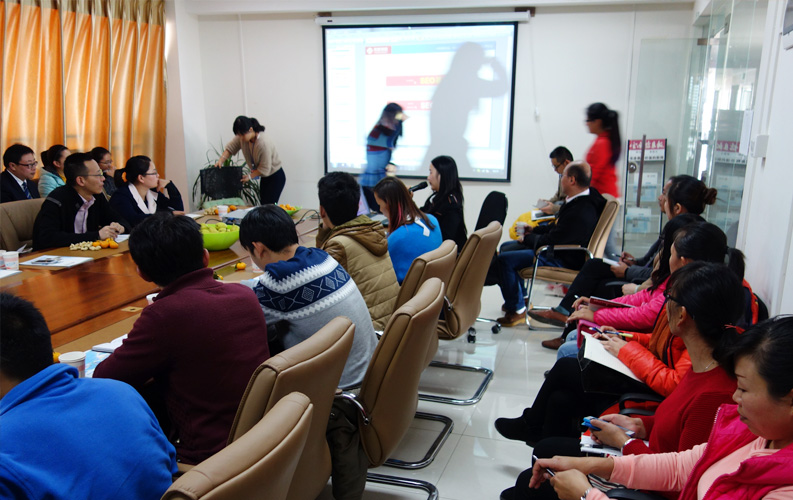 目前天度客戶沙龍已順利舉行4期，我們將一直秉承全公益、凈干貨、不推銷(xiāo)產(chǎn)品的理念，助力天度新老客戶開(kāi)展網(wǎng)絡(luò)營(yíng)銷(xiāo)和移動(dòng)互聯(lián)網(wǎng)營(yíng)銷(xiāo)。